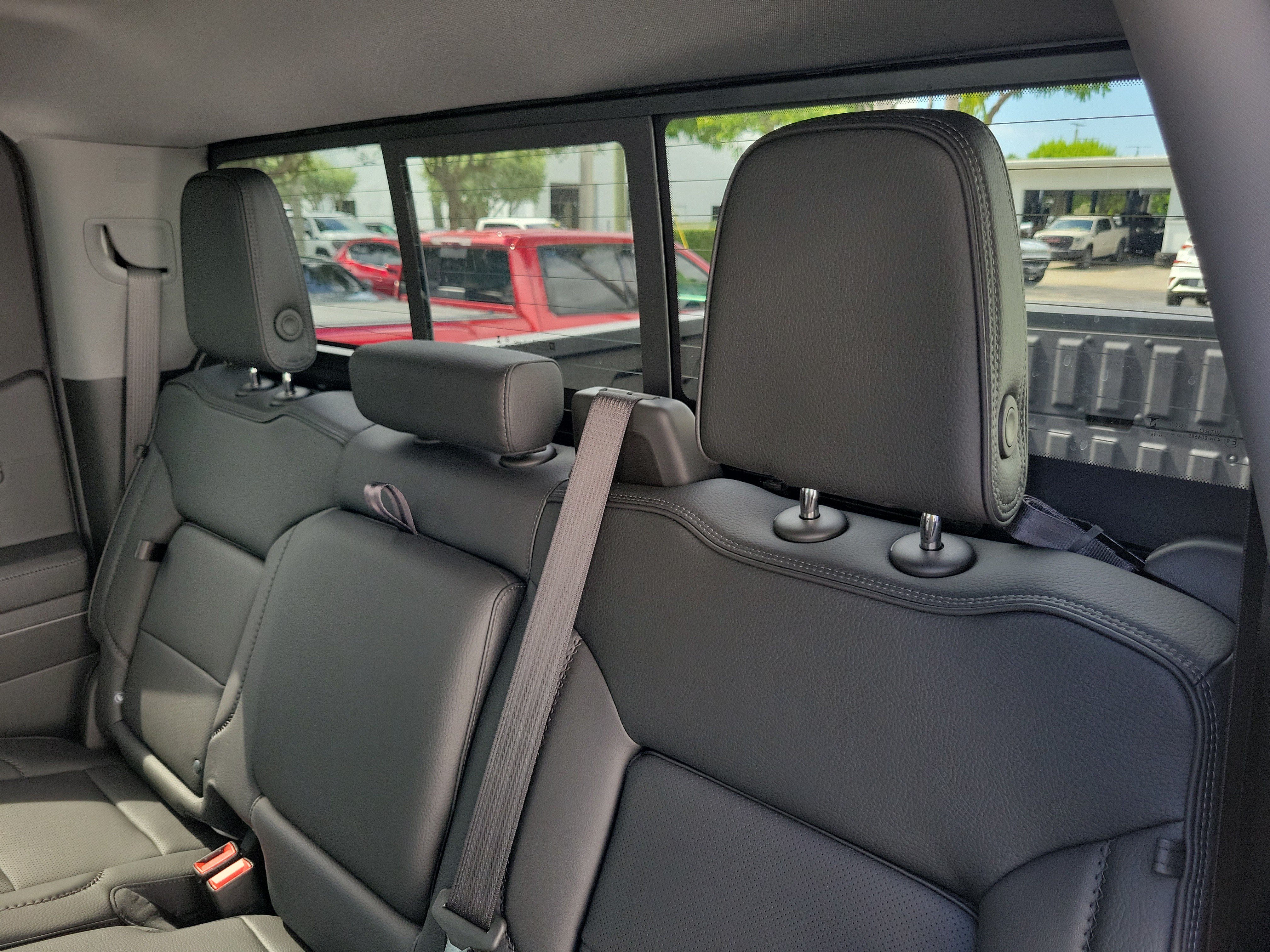 New 2026 GMC Sierra 1500 Denali w/ Technology Package AWD/4WD image 13