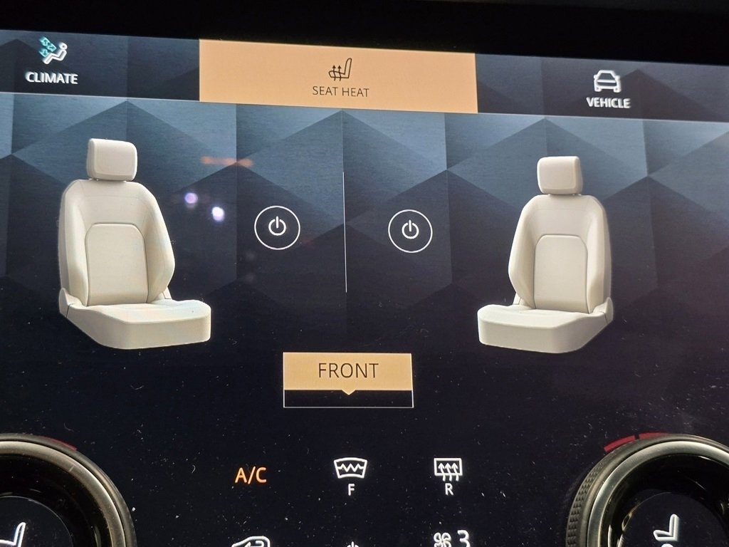 Used 2022 Land Rover Range Rover Evoque R-Dynamic SE image 7