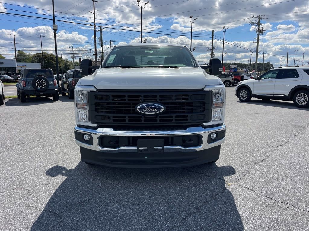 New 2026 Ford F350 XL w/ XL Chrome Package image 3