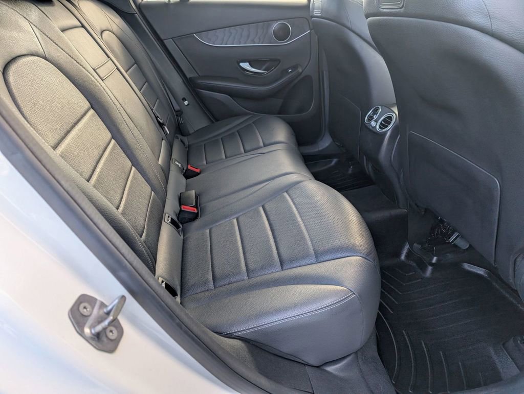 Used 2018 Mercedes-Benz GLC 300 4MATIC image 43