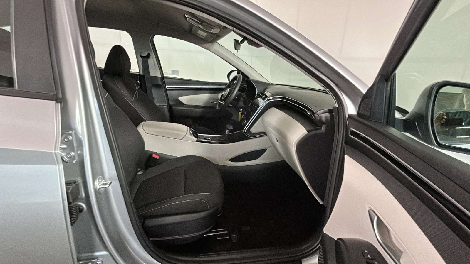 Used 2024 Hyundai Tucson SE AWD/4WD image 35