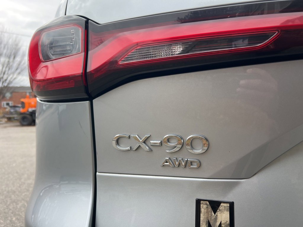 Used 2024 MAZDA CX-90 Plug-In Hybrid w/ Premium Pkg image 10