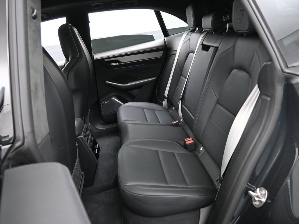 Certified 2024 Porsche Macan Turbo Electric image 26