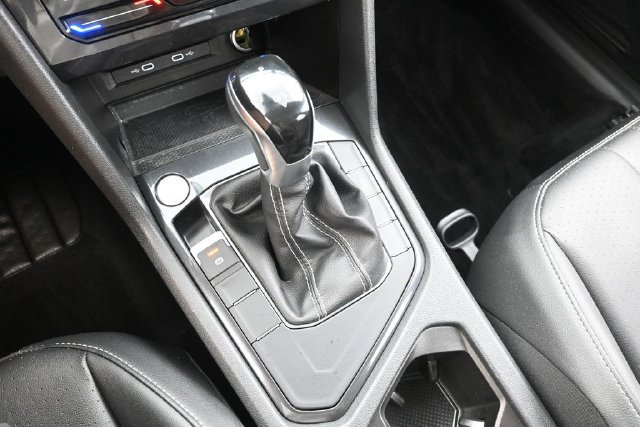Used 2023 Volkswagen Tiguan SE FWD image 25