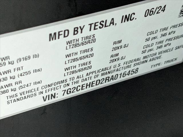 Used 2024 Tesla Cybertruck AWD Crew Cab image 23