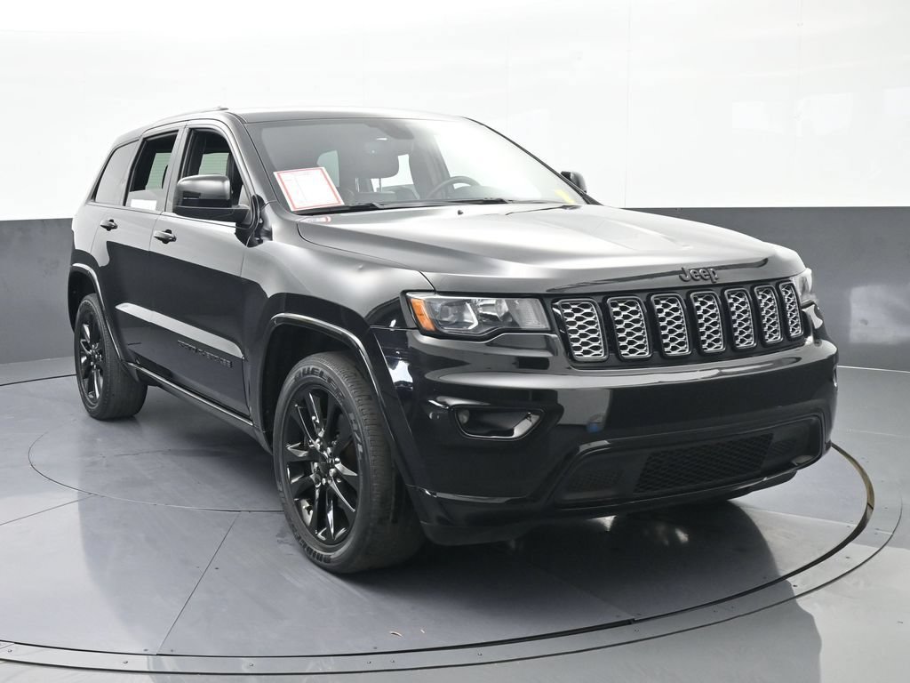 Used 2020 Jeep Grand Cherokee Altitude RWD image 9