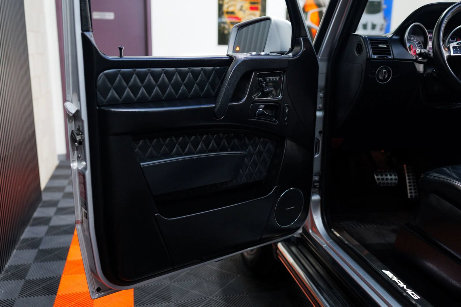 Used 2016 Mercedes-Benz G 63 AMG 4MATIC image 34