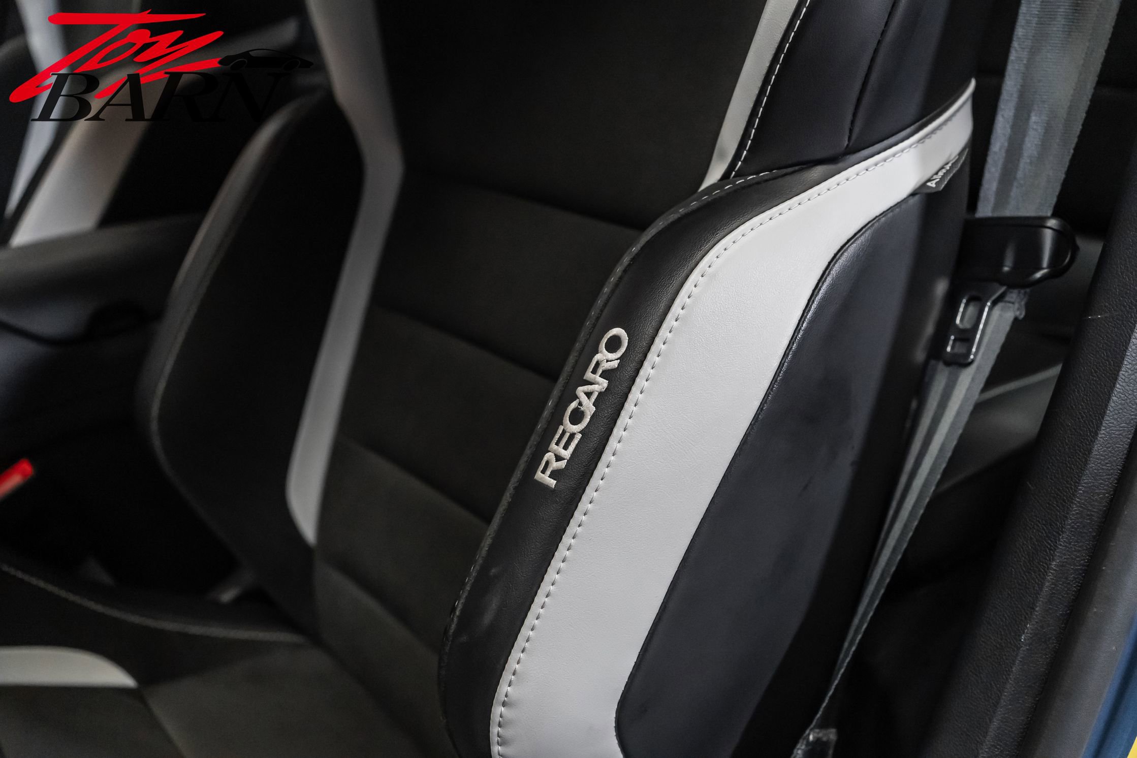 Used 2021 Ford Mustang Shelby GT500 w/ Technology Package image 26