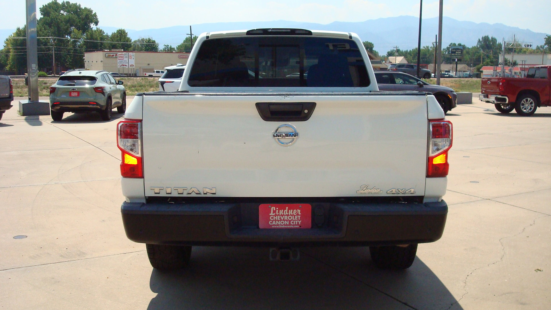 Used 2021 Nissan Titan S w/ S Utility Package image 5