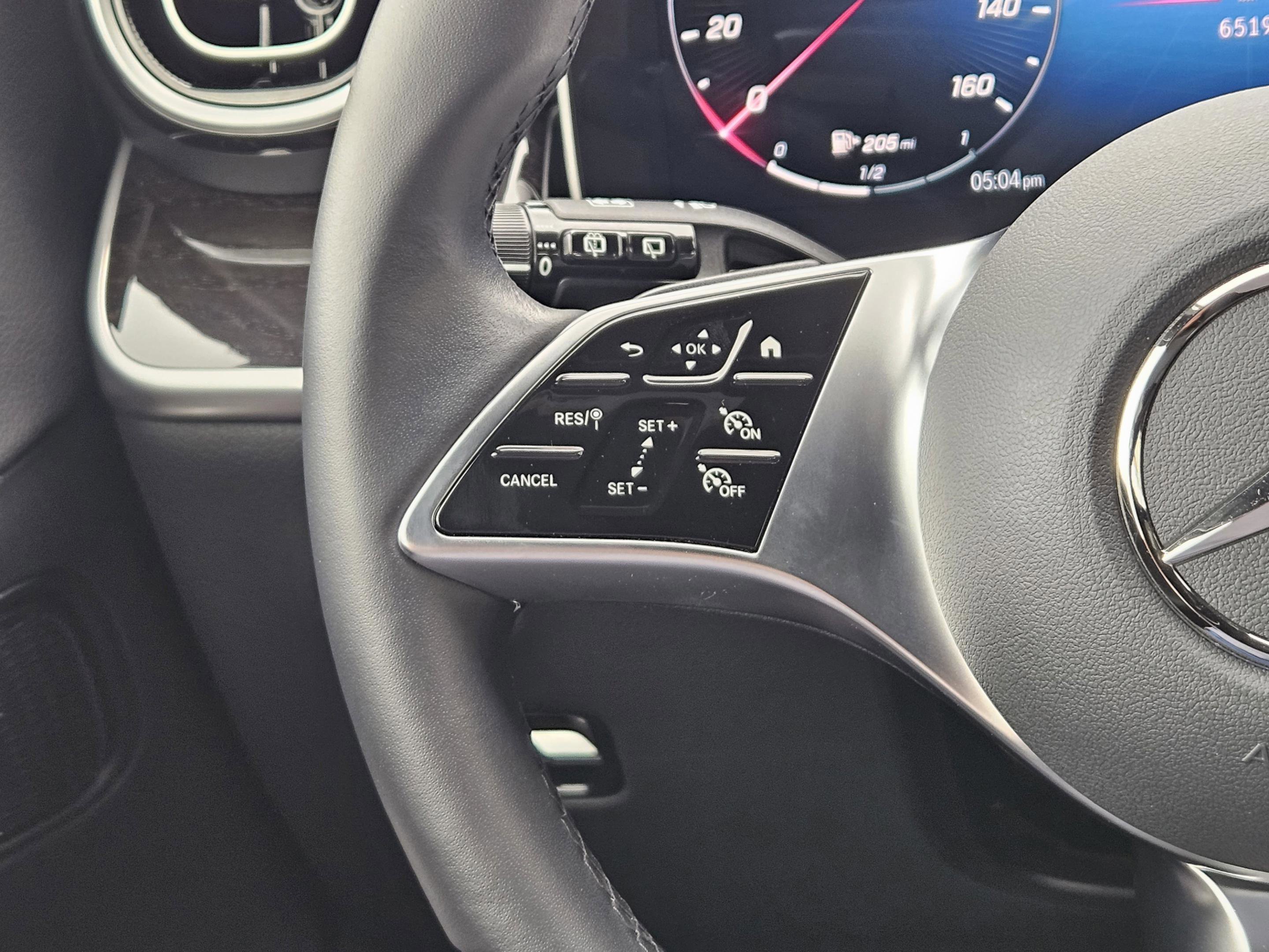 Certified 2025 Mercedes-Benz GLC 300 4MATIC image 26