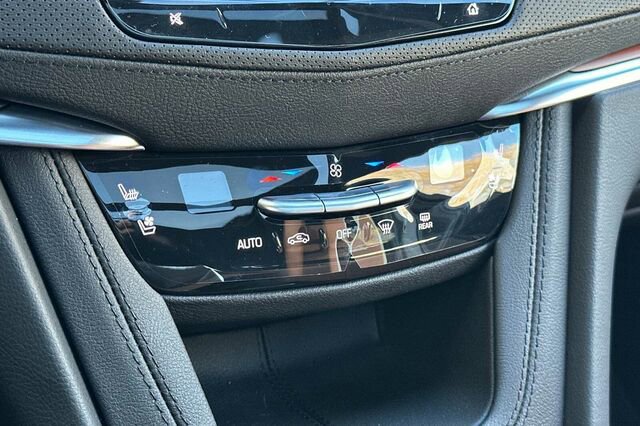 New 2025 Cadillac XT5 Premium Luxury w/ LPO, Floor Liner Package image 20