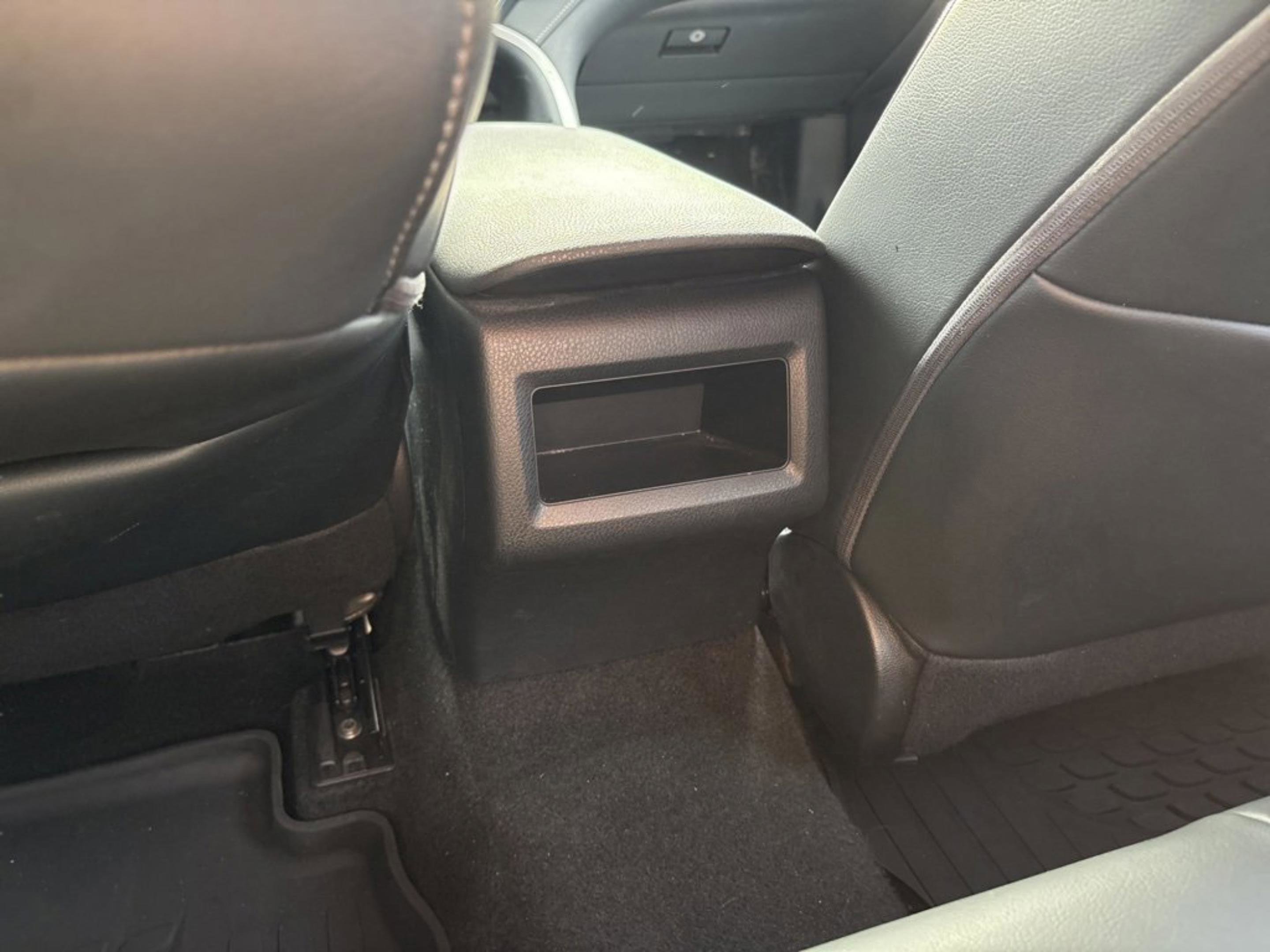 Used 2021 Toyota Camry SE image 13