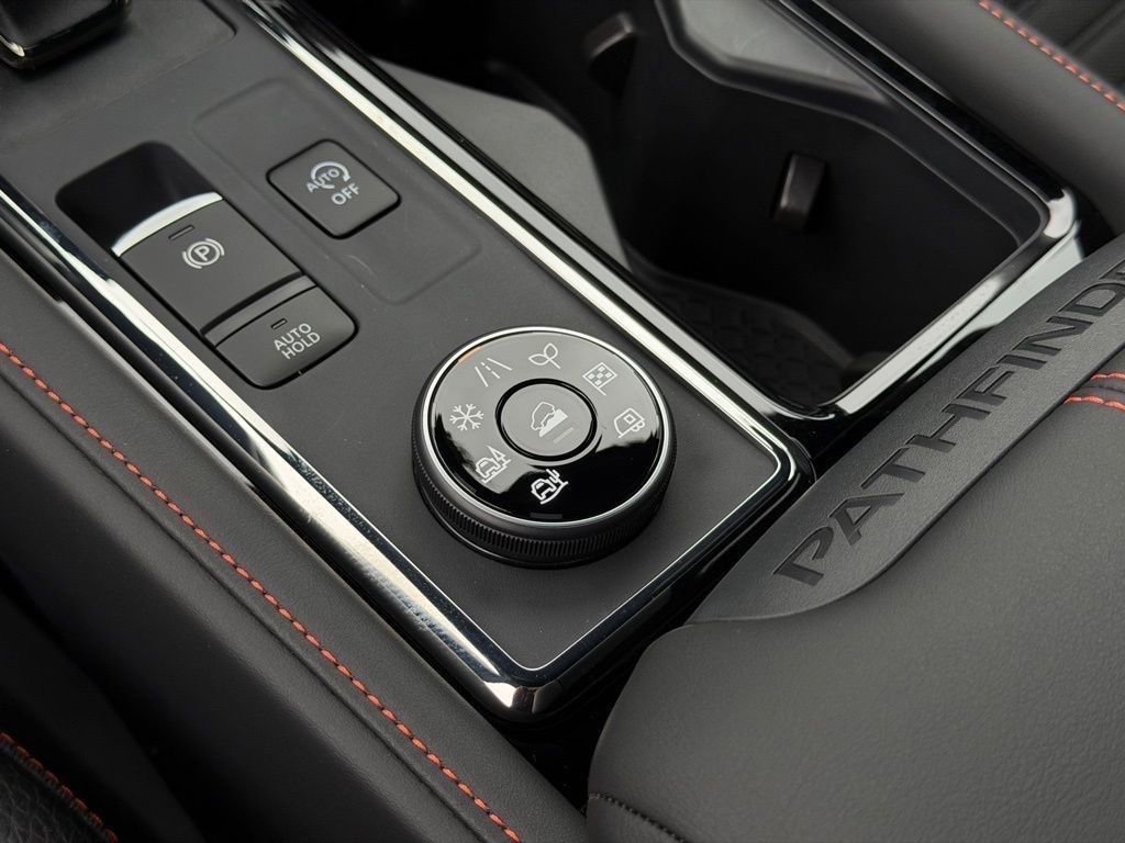 New 2026 Nissan Pathfinder Rock Creek image 31