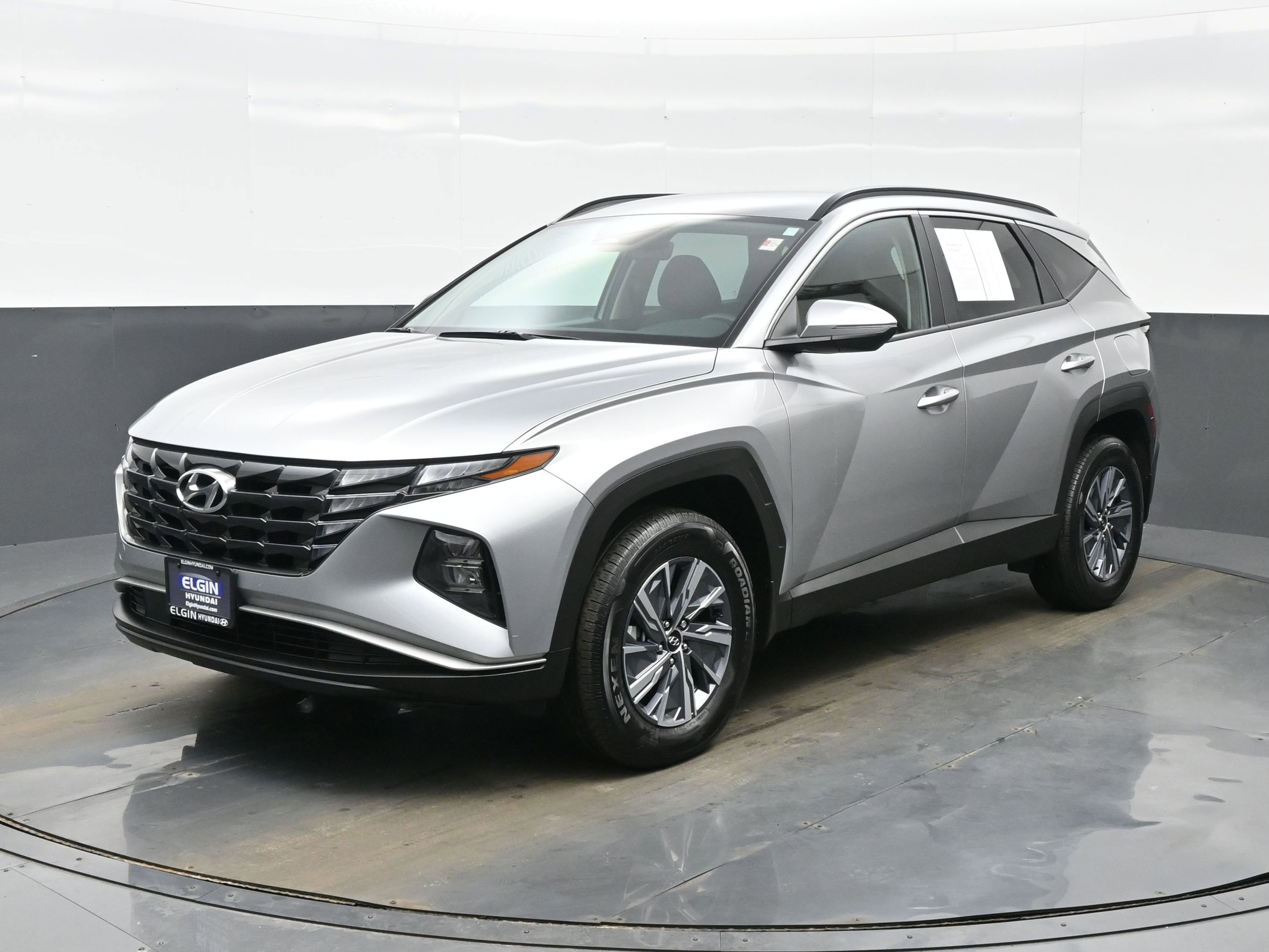 Used 2023 Hyundai Tucson Blue image 2