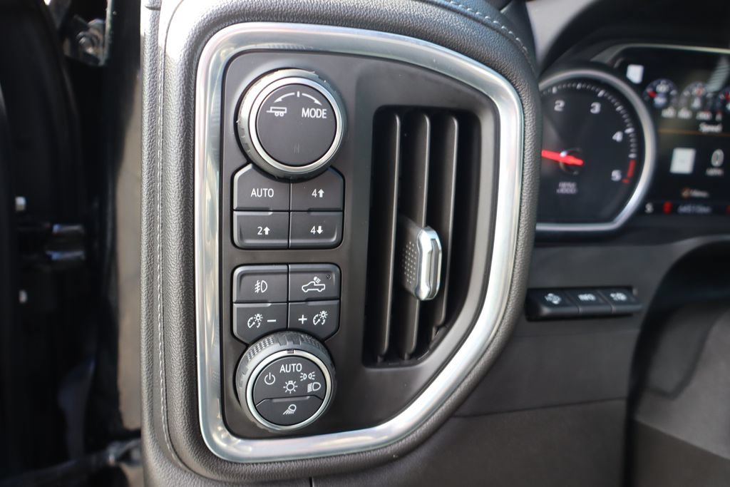 Used 2021 Chevrolet Silverado 2500 High Country AWD/4WD image 14