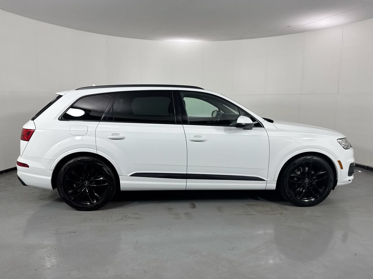 Used 2018 Audi Q7 3.0T Prestige w/ Prestige Package AWD/4WD image 38