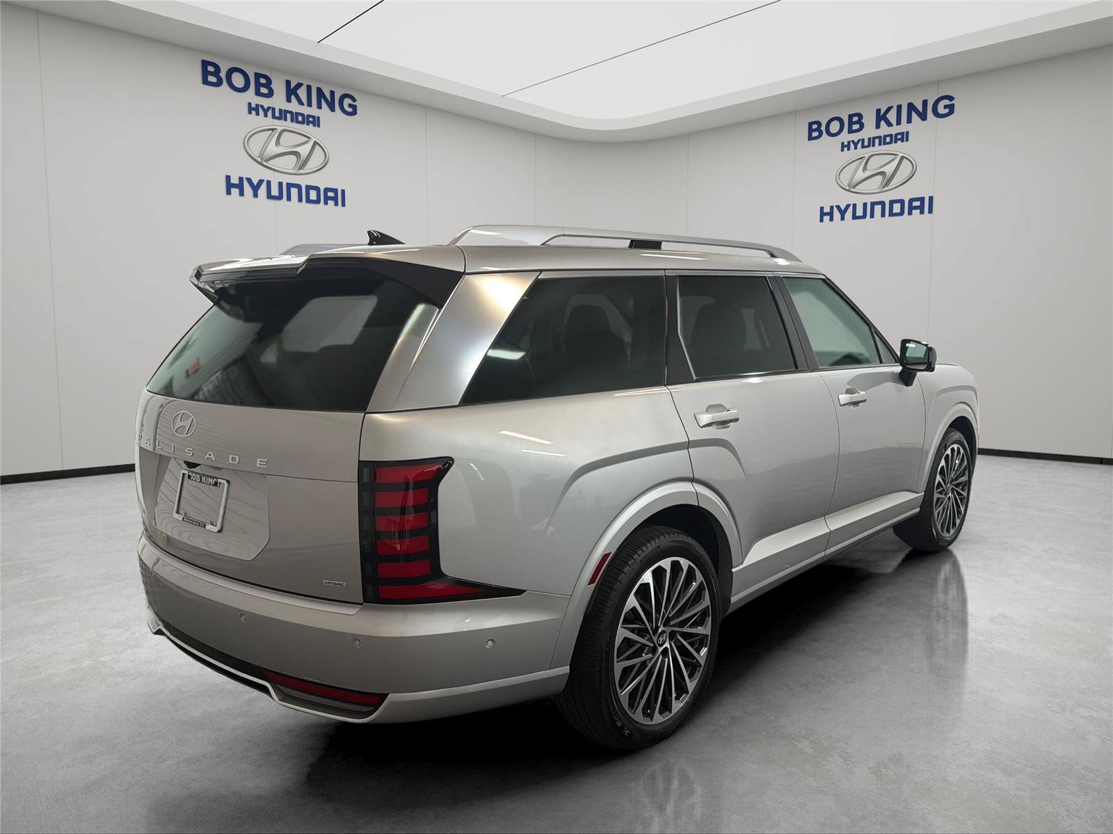 Certified 2026 Hyundai Palisade Calligraphy AWD/4WD image 5