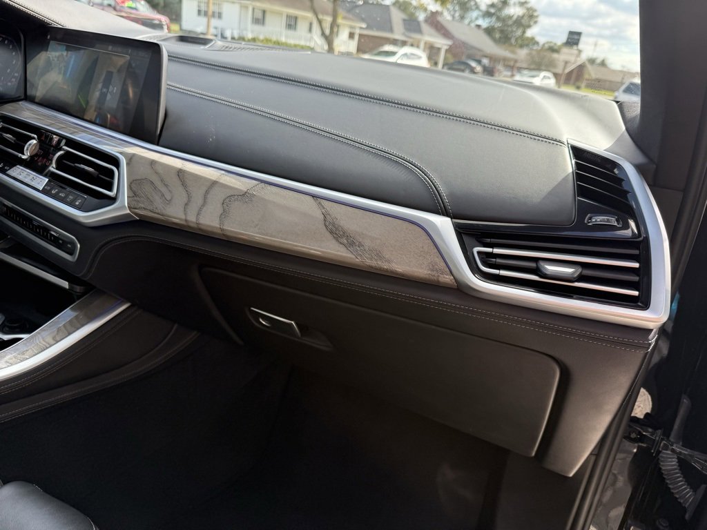 Used 2021 BMW X5 M w/ Executive Package image 47