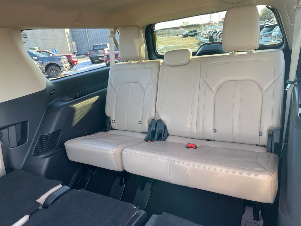 Used 2024 Ford Expedition Max Limited image 9