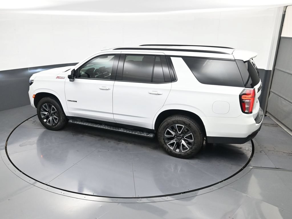 Used 2022 Chevrolet Tahoe Z71 w/ Luxury Package AWD/4WD image 32
