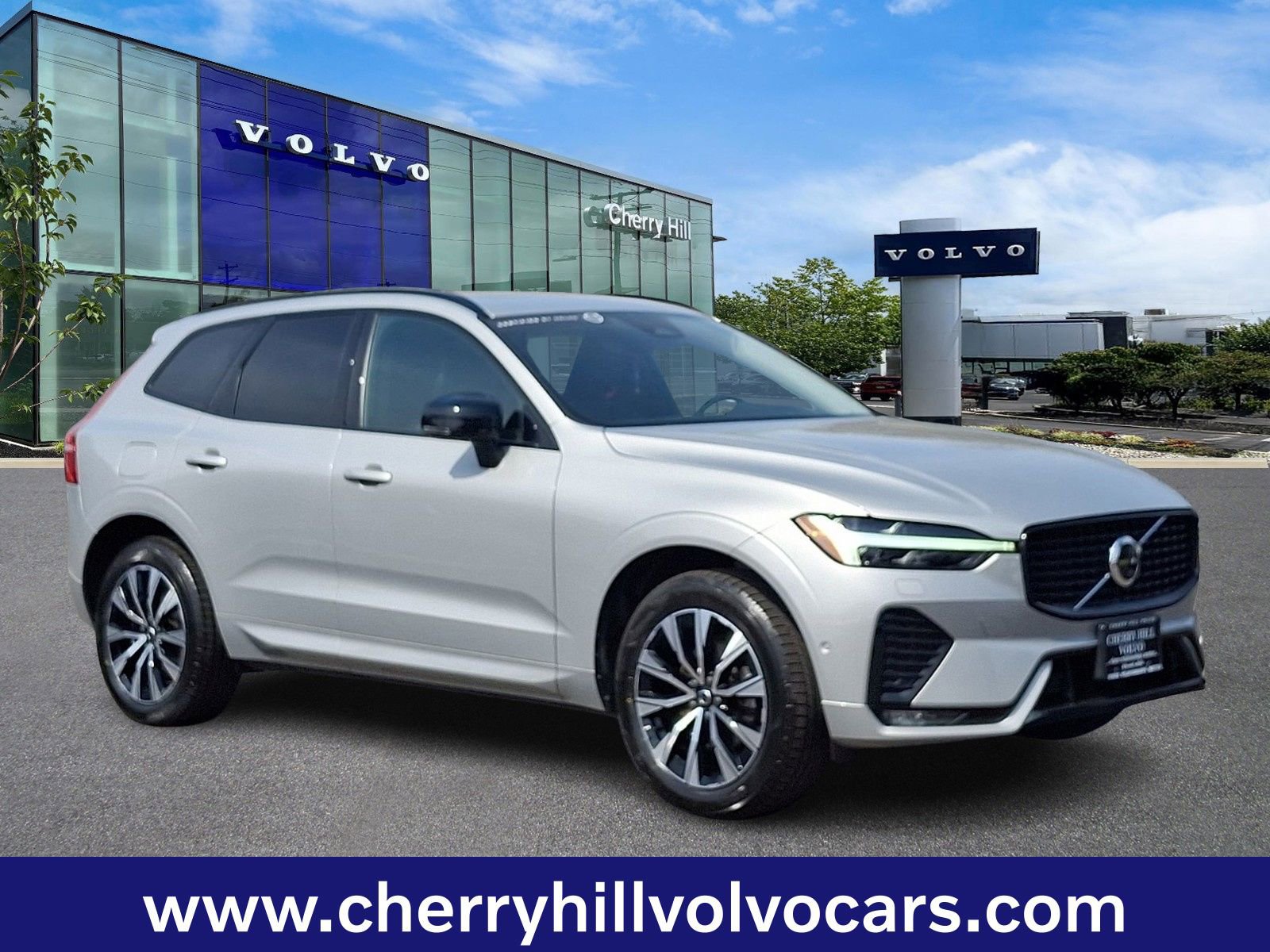 Certified 2023 Volvo XC60 B5 Plus w/ Protection Package Premier image 1