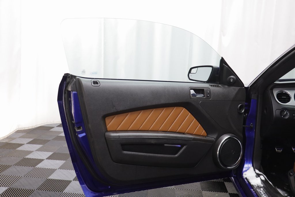 Used 2013 Ford Mustang GT Premium w/ Comfort Pkg image 5