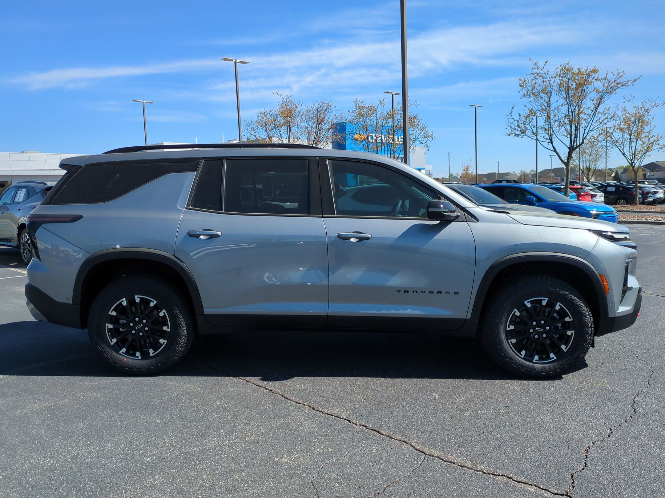 New 2026 Chevrolet Traverse Z71 w/ Enhanced Driving Package AWD/4WD image 10