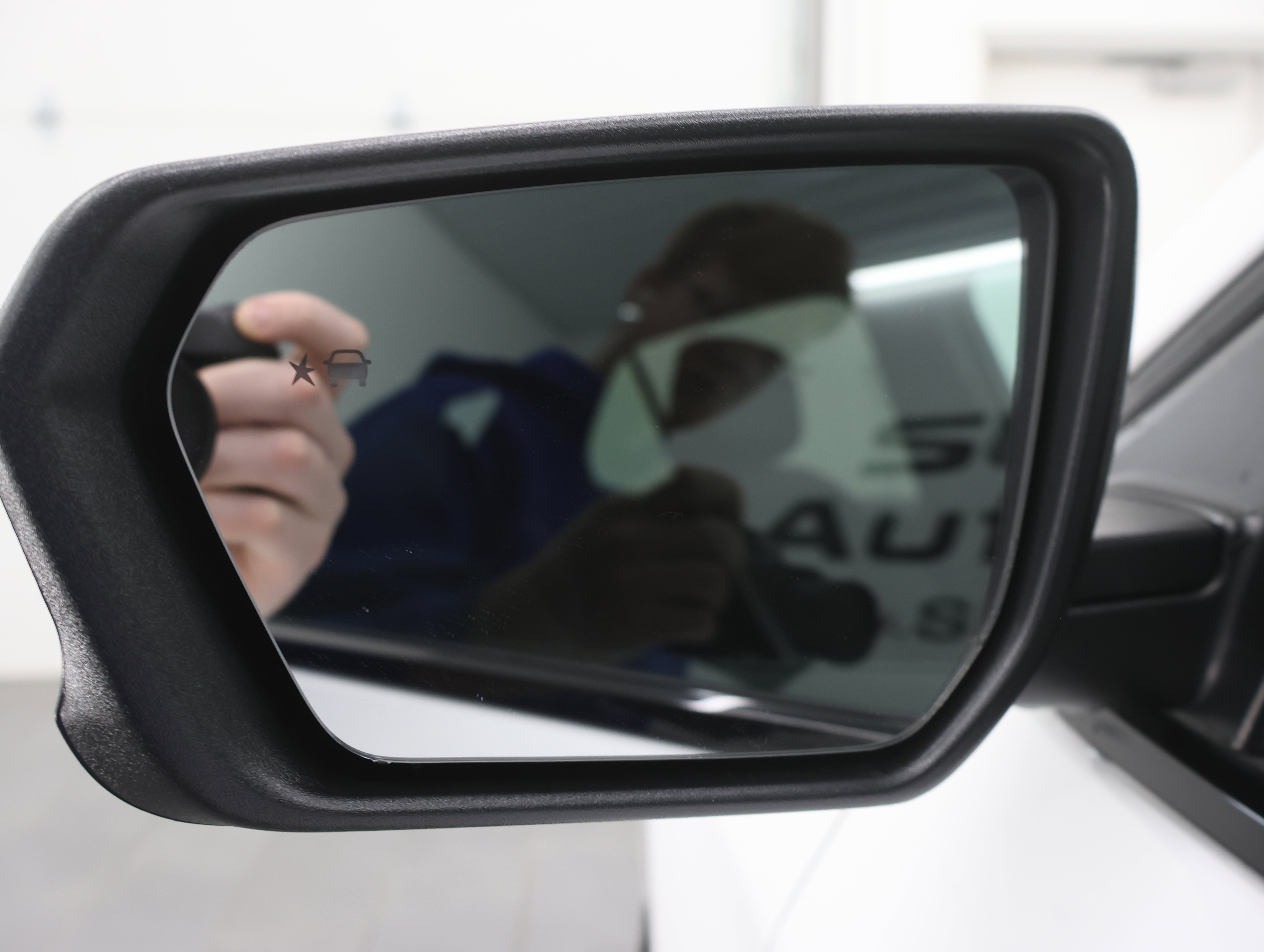 Used 2024 Chevrolet Equinox RS w/ LPO, Floor Liner Package image 38