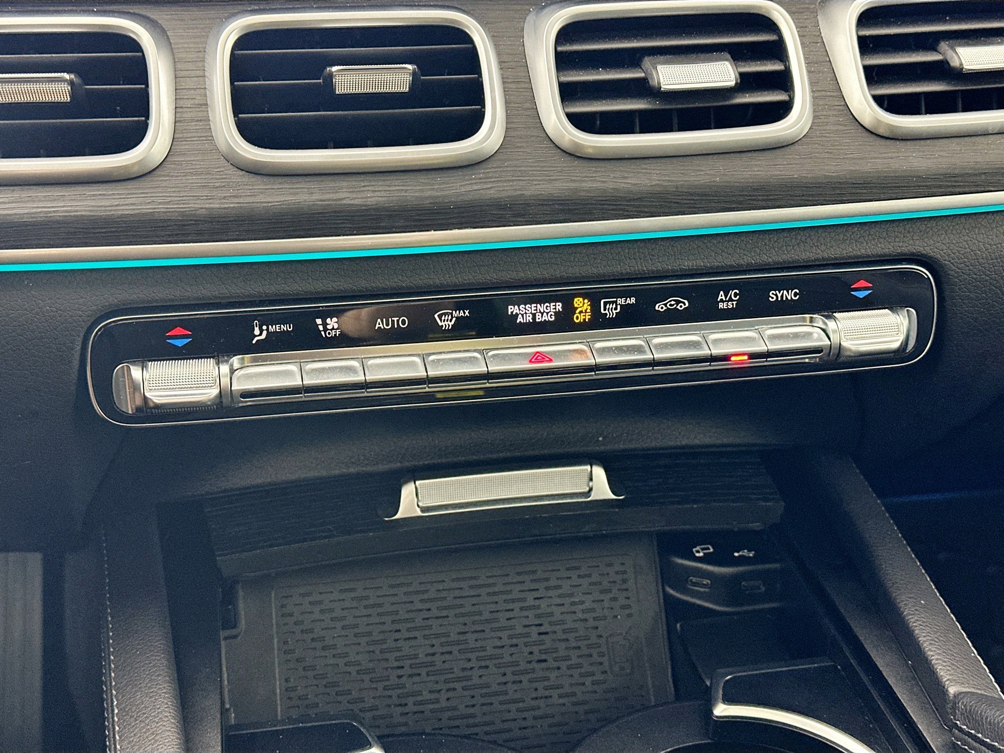 Used 2023 Mercedes-Benz GLS 450 4MATIC image 21