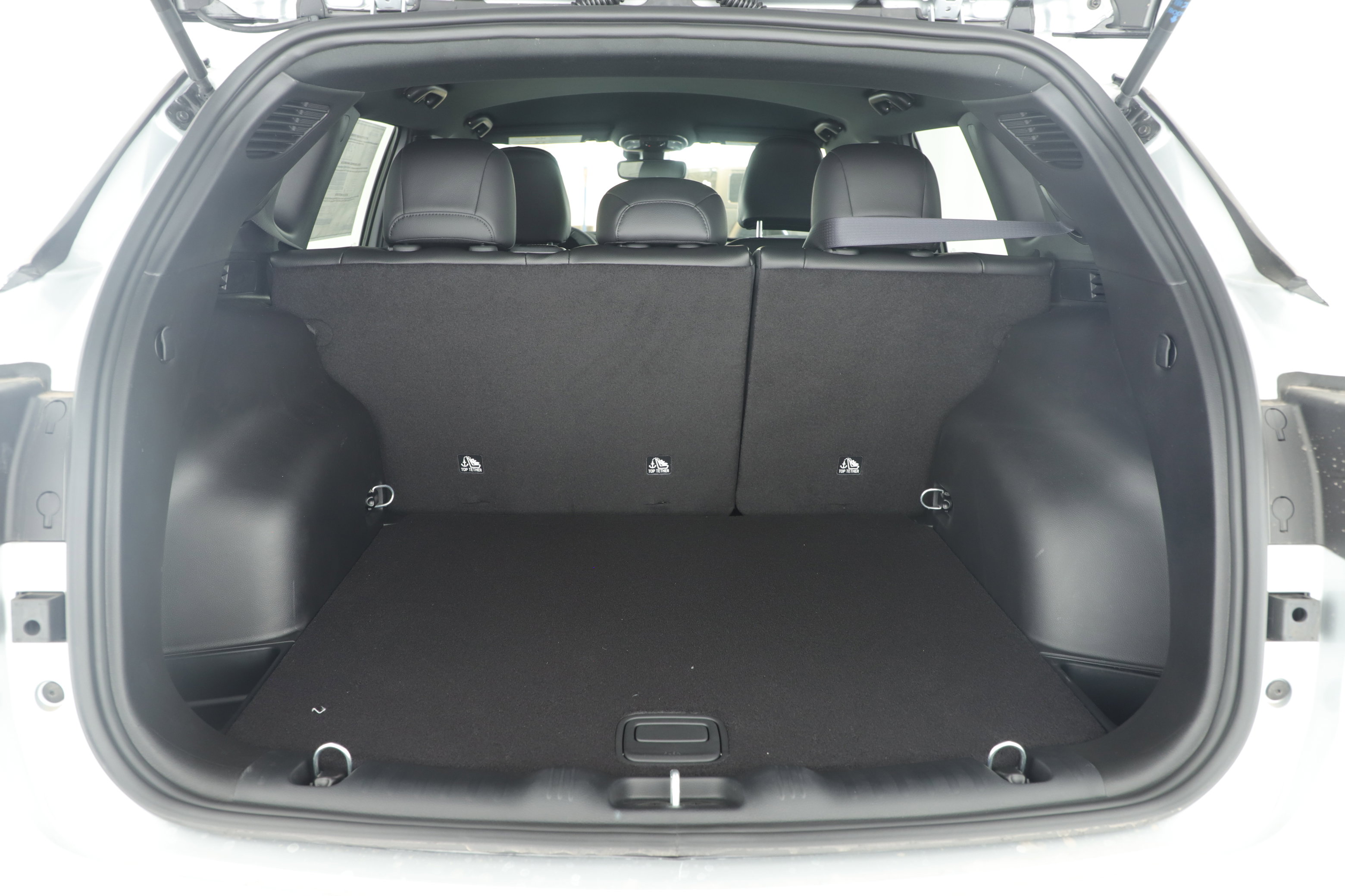 New 2026 Jeep Compass Latitude image 5