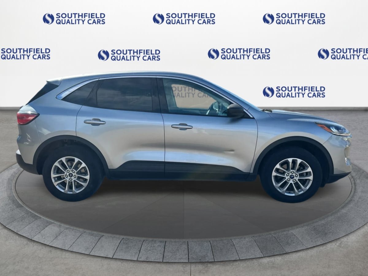Used 2022 Ford Escape SE AWD/4WD image 8