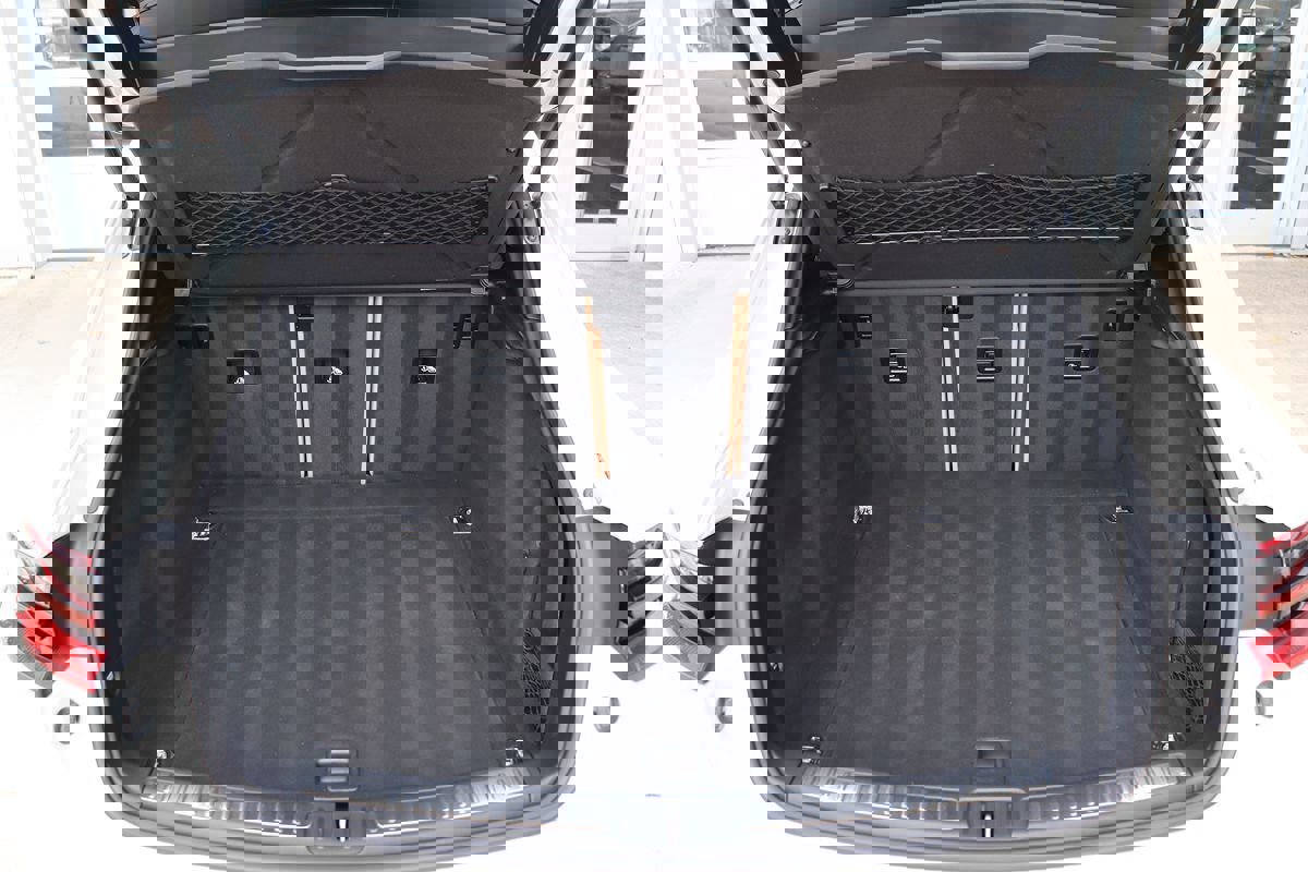 Used 2017 Porsche Macan S image 44