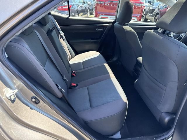 Used 2018 Toyota Corolla LE w/ LE Premium Package w/Moonroof FWD image 11