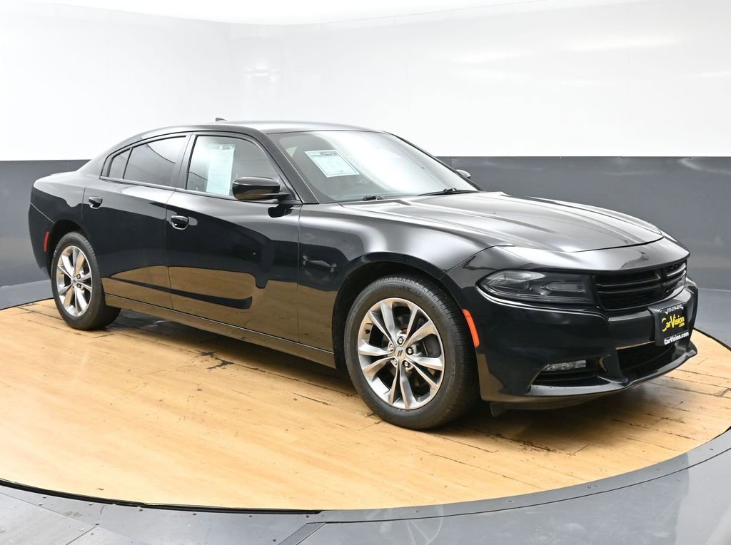Used 2021 Dodge Charger SXT AWD/4WD image 3