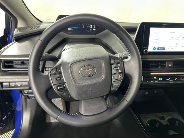 Used 2025 Toyota Prius LE image 14