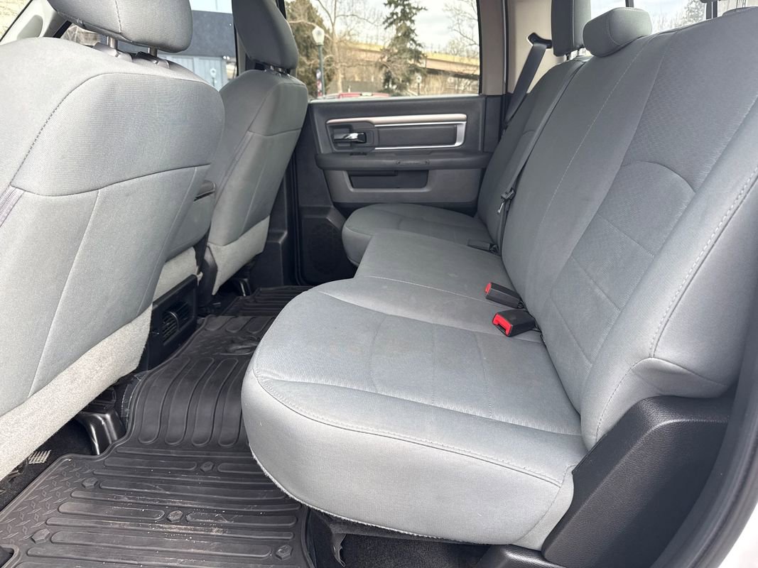 Used 2016 RAM 2500 SLT AWD/4WD image 30