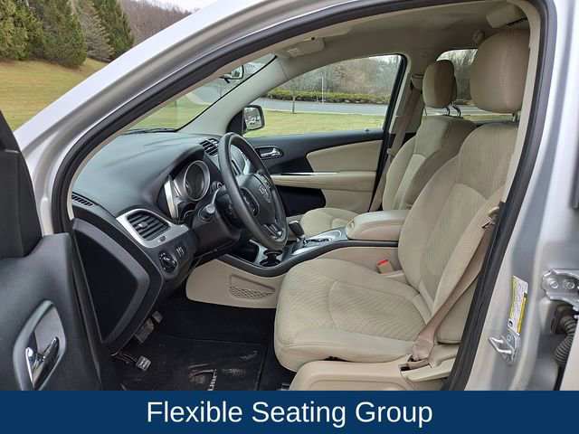Used 2014 Dodge Journey SXT w/ Flexible Seating Group image 2