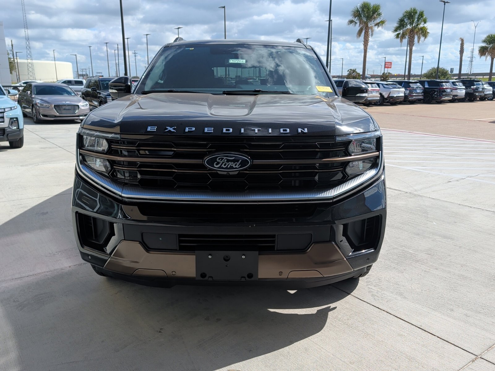 Used 2026 Ford Expedition King Ranch AWD/4WD image 2