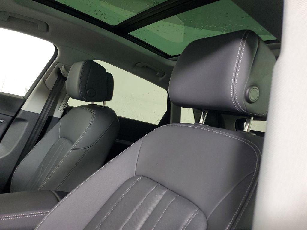 Certified 2023 Audi e-tron Premium Plus w/ Premium Plus Package image 24