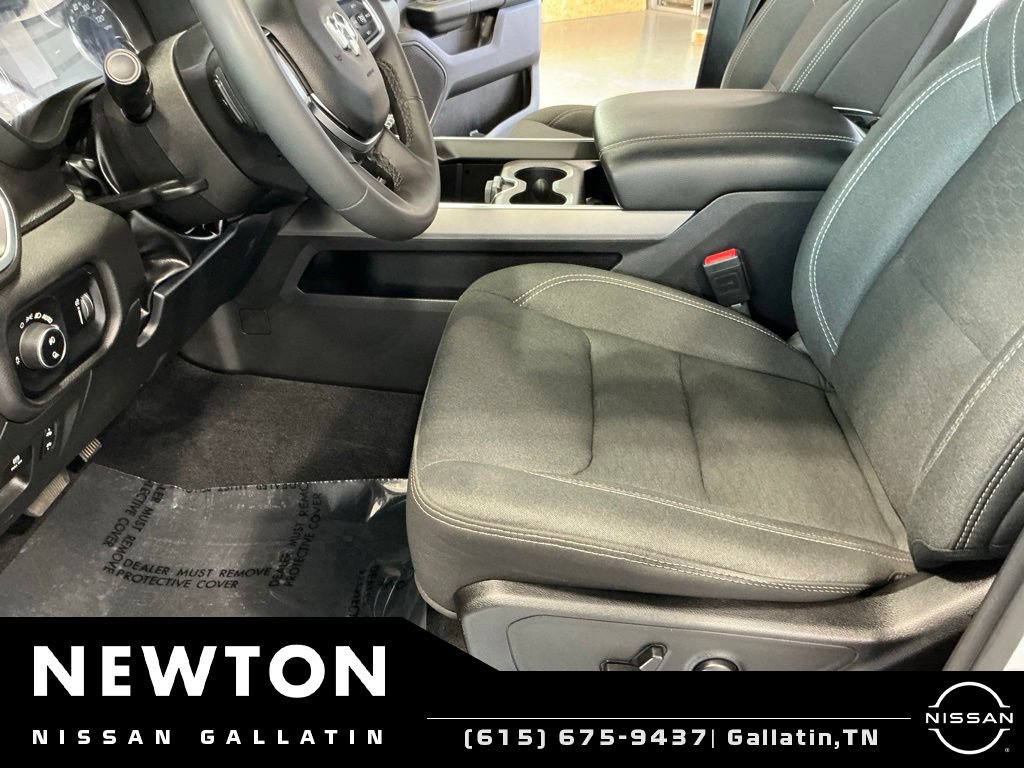 Used 2025 RAM 1500 Big Horn AWD/4WD image 13