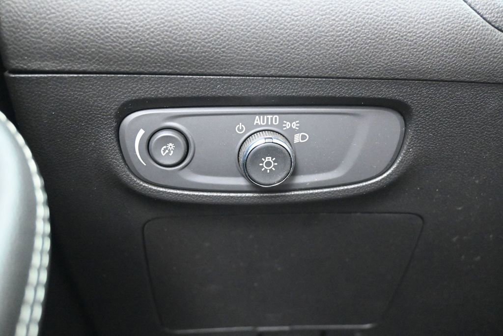 Used 2024 Buick Encore GX Preferred FWD image 19