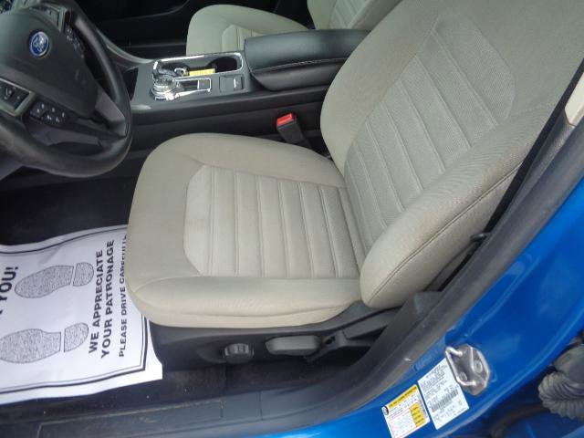 Used 2020 Ford Fusion S image 18