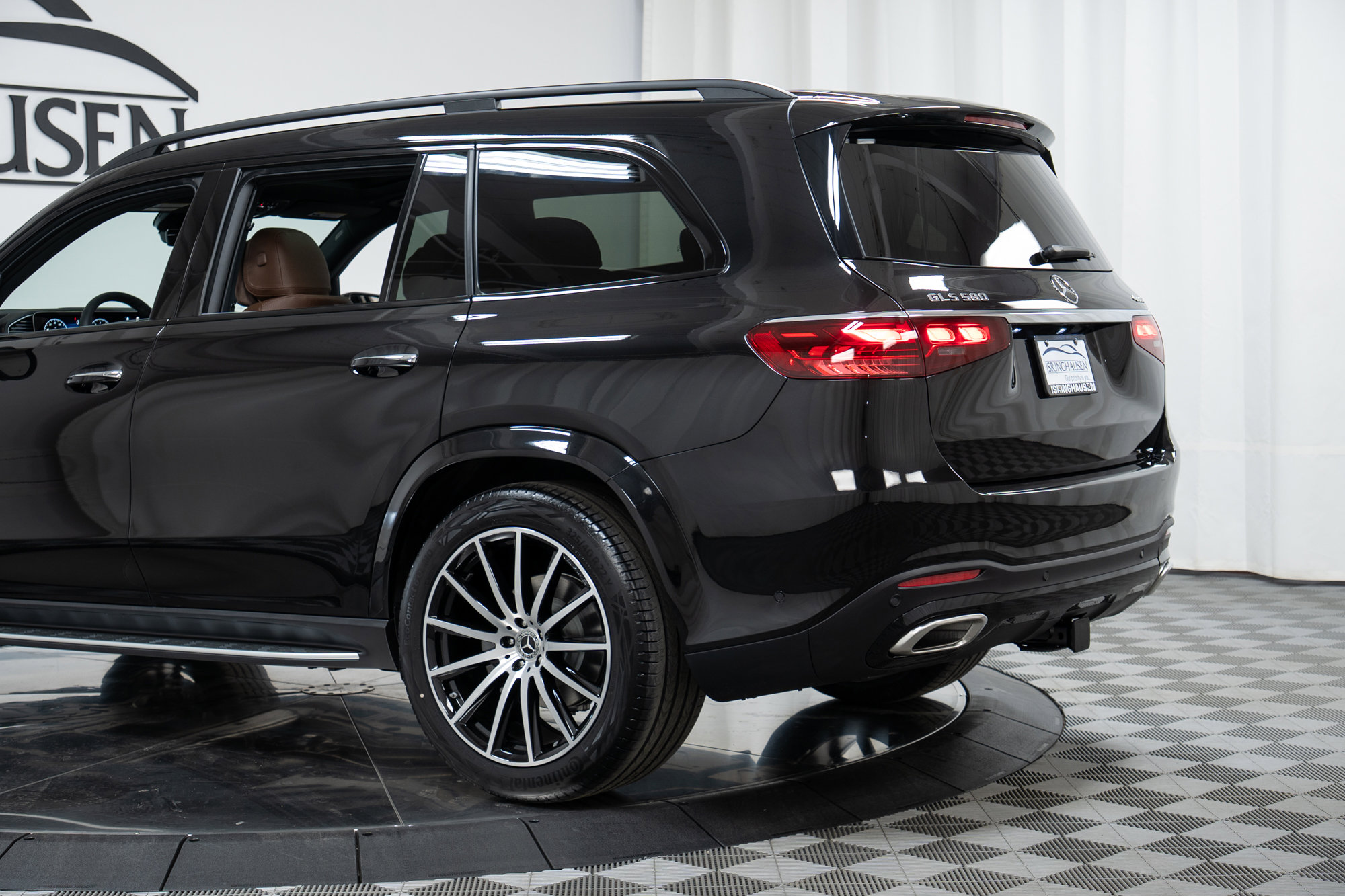 New 2026 Mercedes-Benz GLS 580 4MATIC image 29