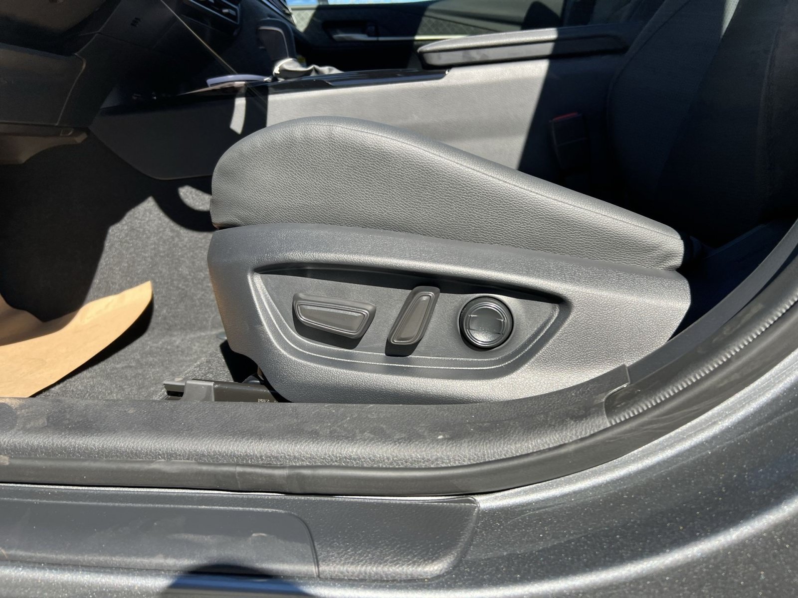 New 2026 Toyota Camry XLE AWD/4WD image 14