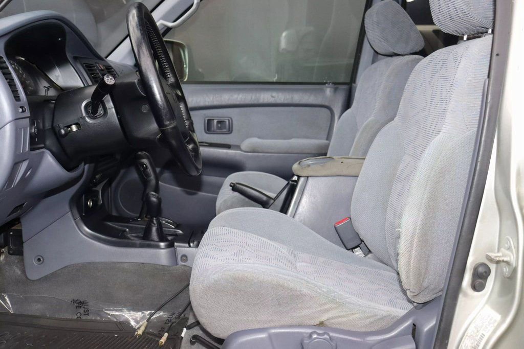 Used 1999 Toyota 4Runner SR5 AWD/4WD image 10