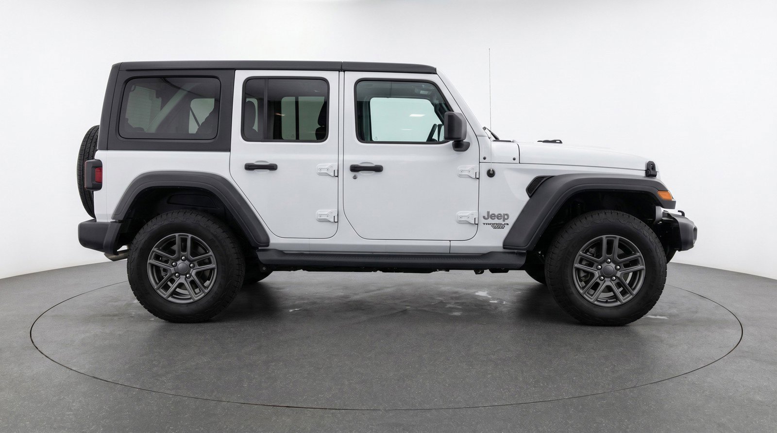 Used 2025 Jeep Wrangler Sport S image 11