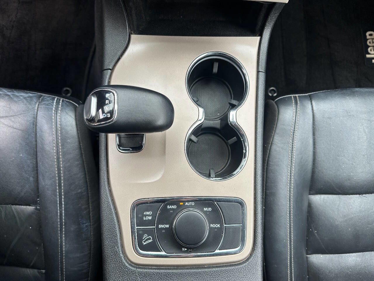 Used 2014 Jeep Grand Cherokee Limited image 30