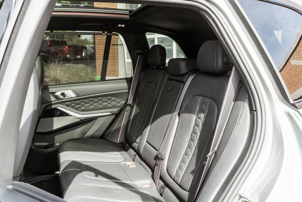 Used 2021 BMW X5 M w/ Competition Package image 31