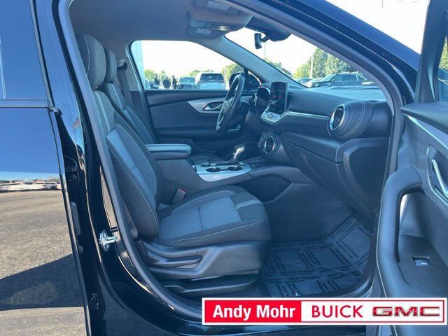 Used 2025 Chevrolet Blazer LT w/ Convenience Package FWD image 41
