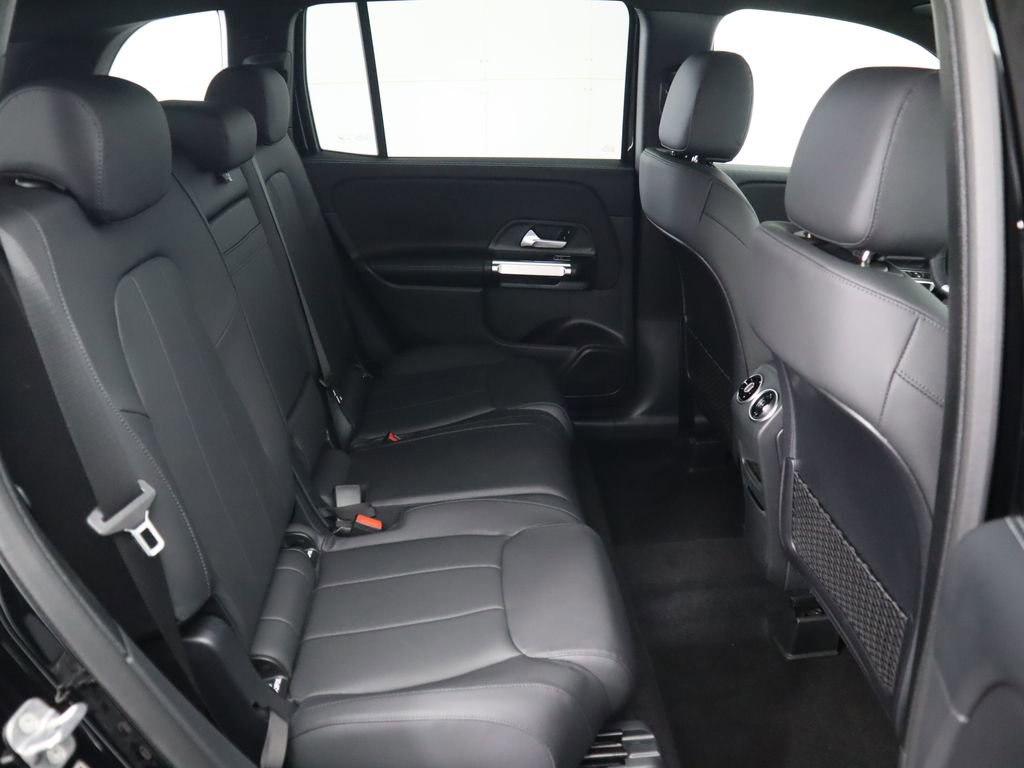 Certified 2025 Mercedes-Benz GLB 250 image 23
